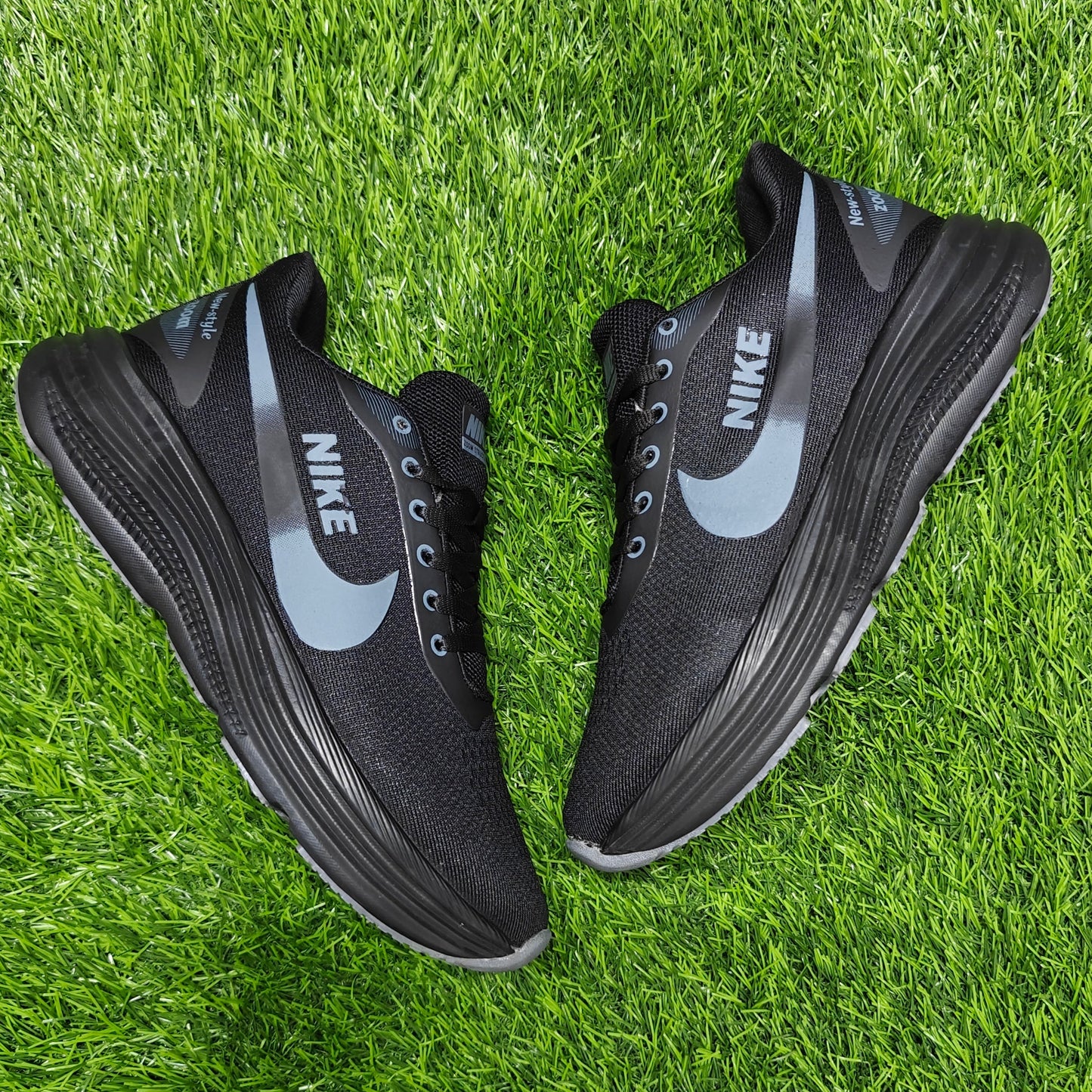 Zoom 15 Full Black