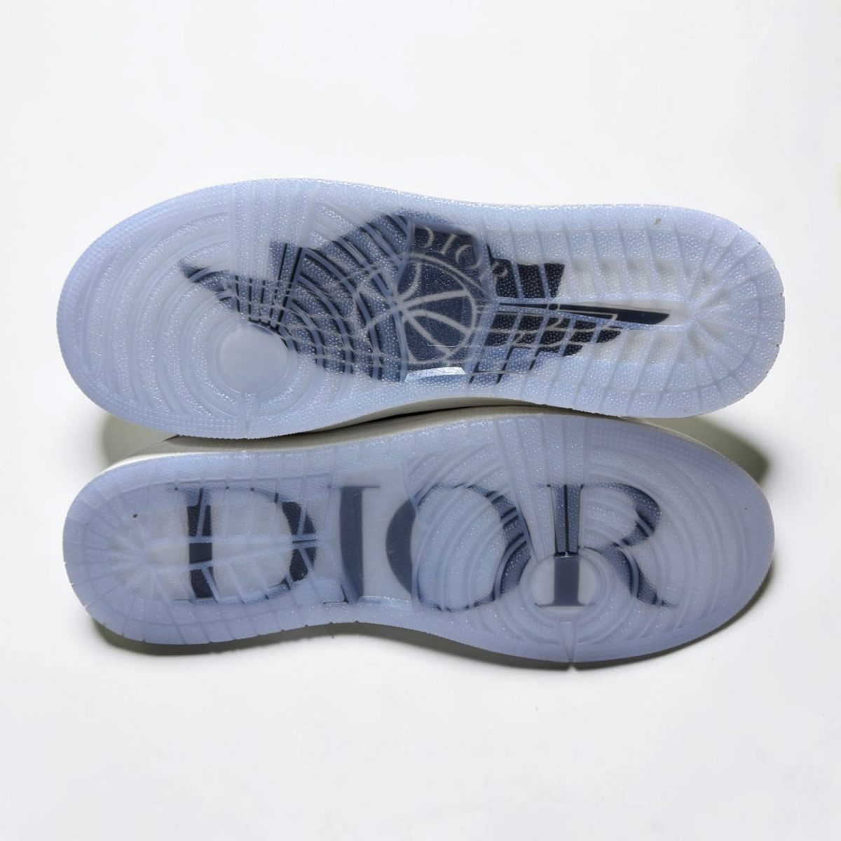 DIOR Low