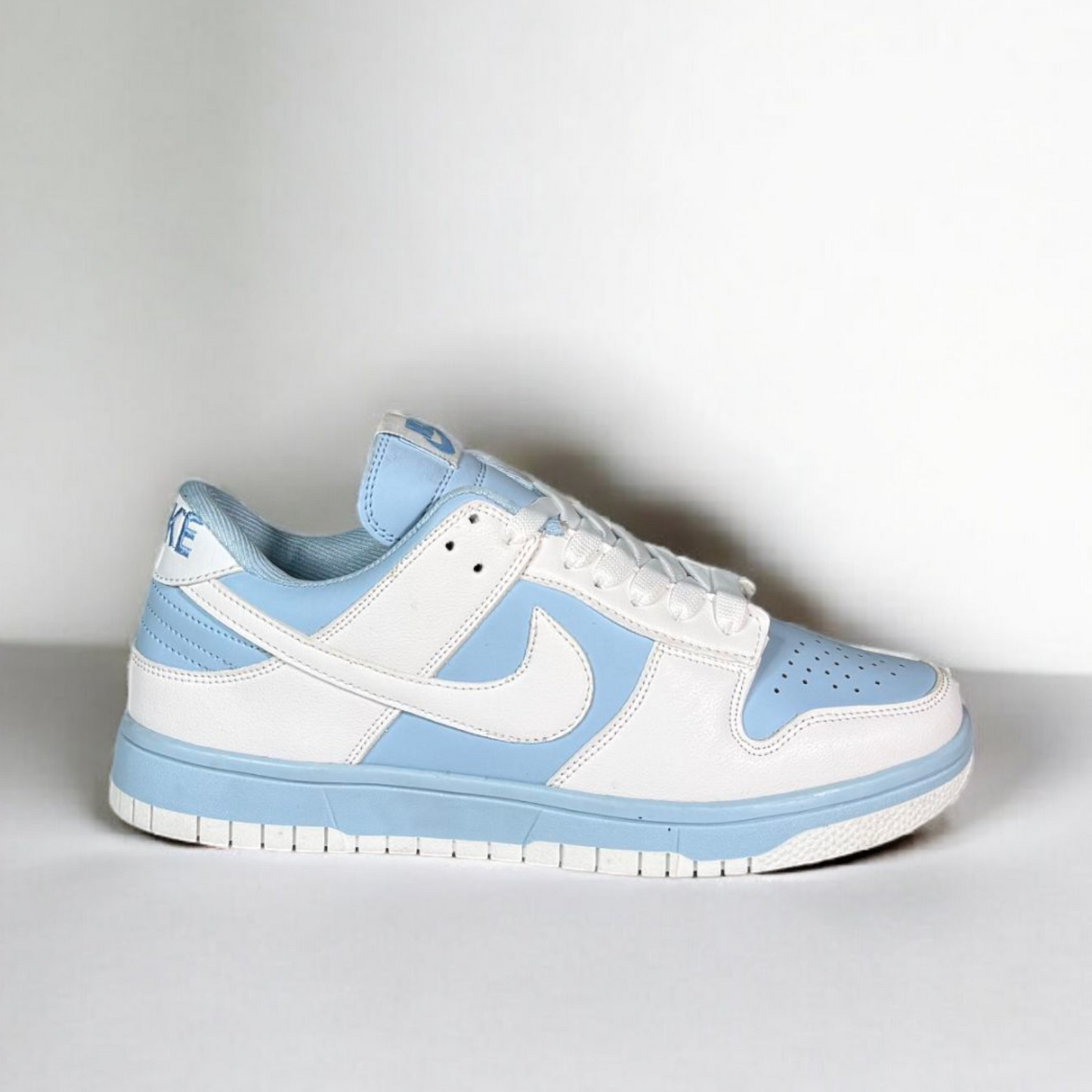 Dunk Low Reverse Sky