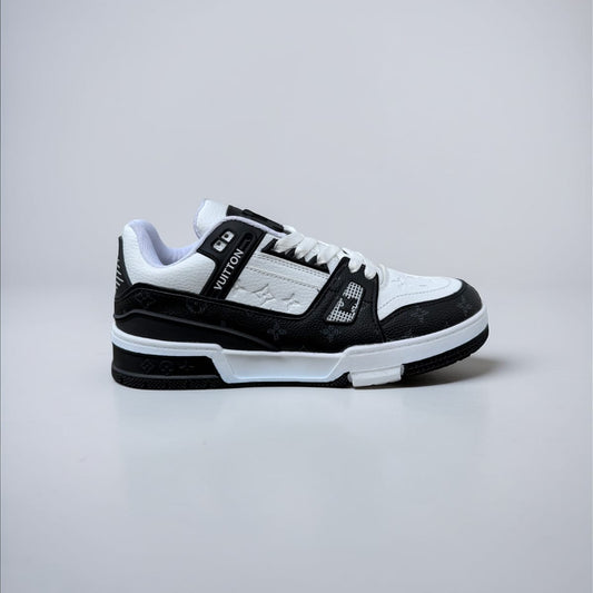 Court Sneaker Black & White