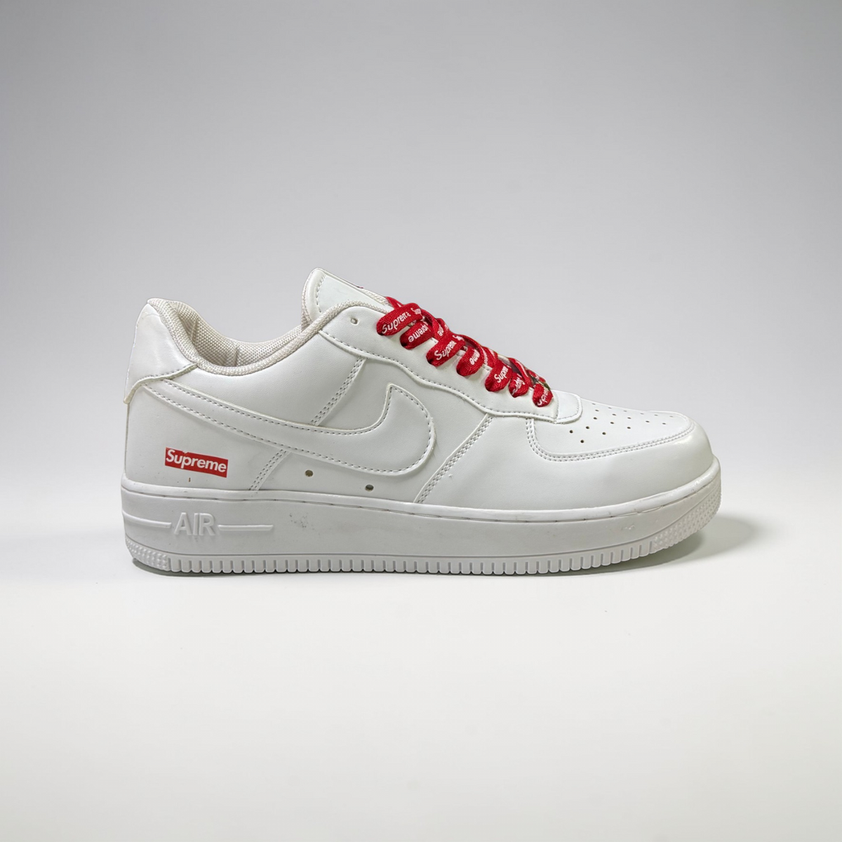 AF1 White Supreme